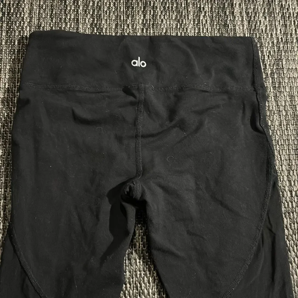 ALO Yoga Stirrup black leggings